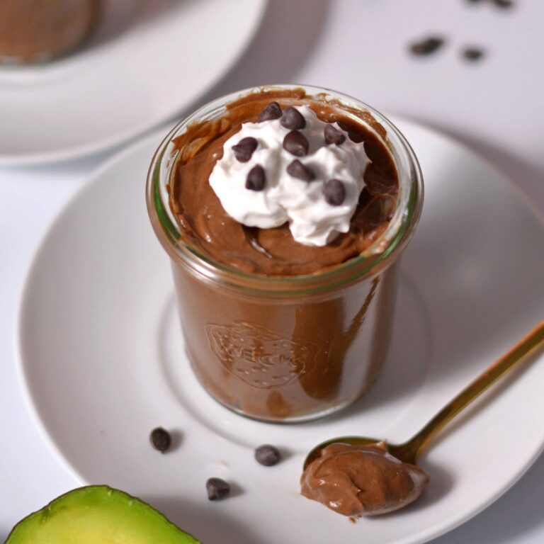 5-Minute Vegan Chocolate Avocado Pudding Recipe - Avocado Foodie